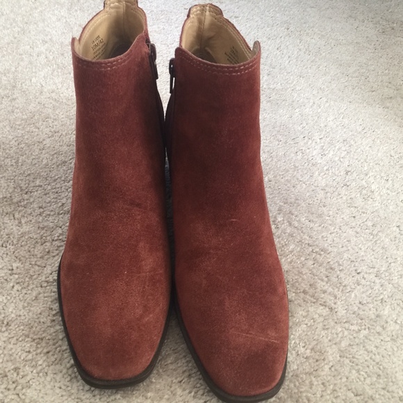 New Lucky Brand Women's Suede Bootie 10M - Picture 7 of 9